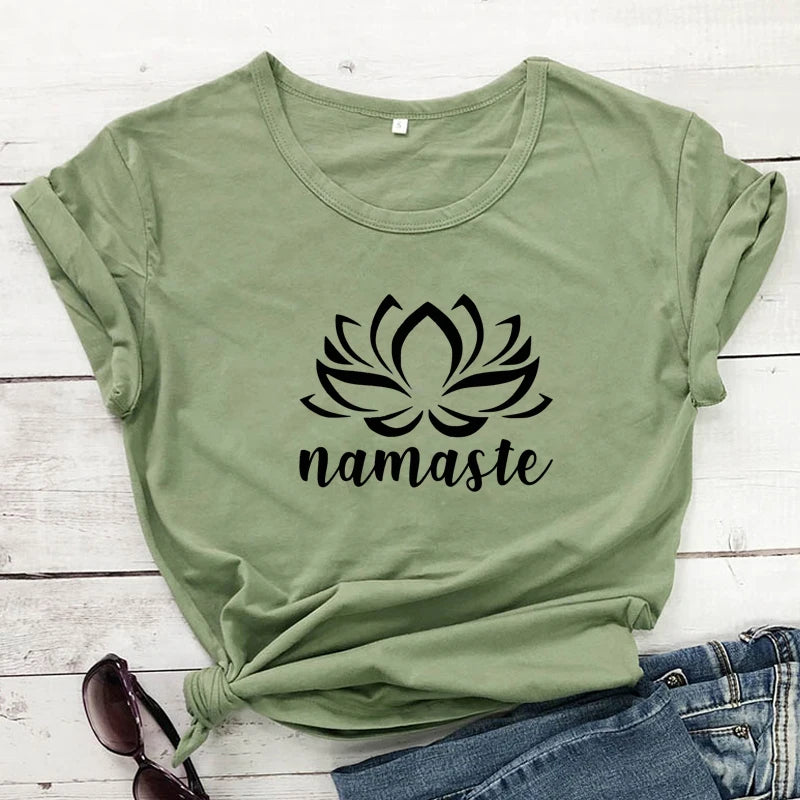 Camiseta Feminina Namaste Lotus Flower - Camiseta Gráfica Vegana e Estética para Yoga