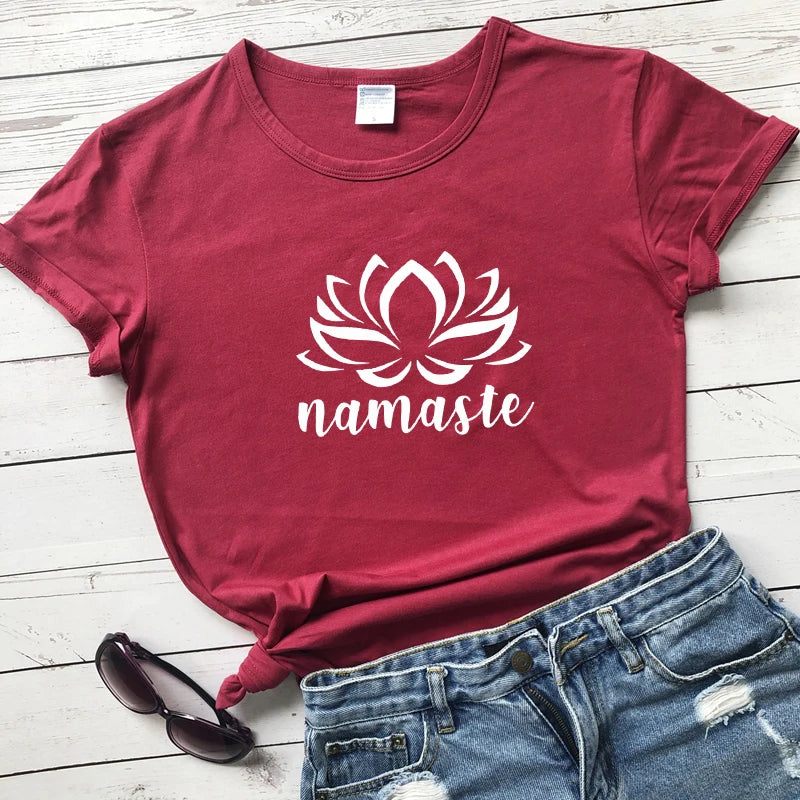 Camiseta Feminina Namaste Lotus Flower - Camiseta Gráfica Vegana e Estética para Yoga