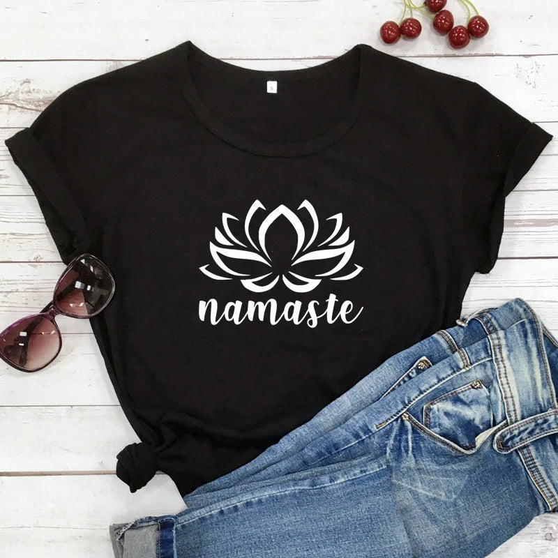 Camiseta Feminina Namaste Lotus Flower - Camiseta Gráfica Vegana e Estética para Yoga